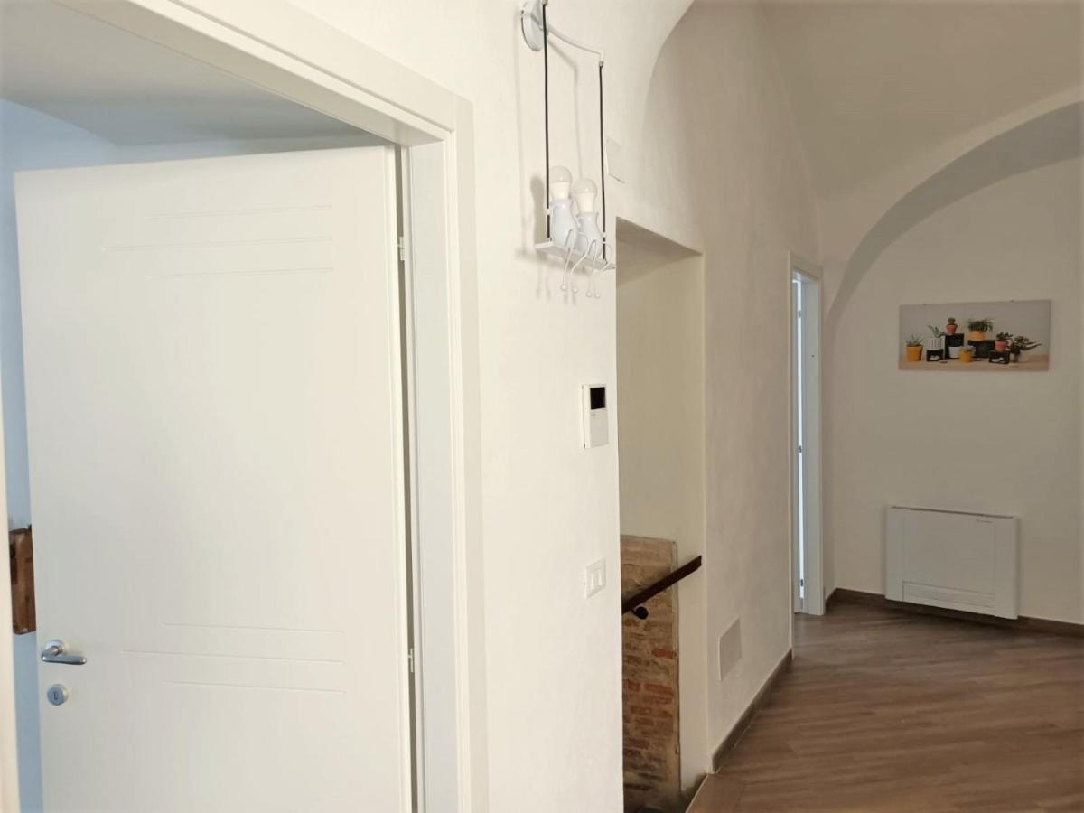 Le Terrazze Bed and Breakfast Bastia  Buitenkant foto