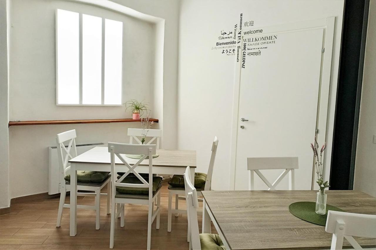 Le Terrazze Bed and Breakfast Bastia  Buitenkant foto